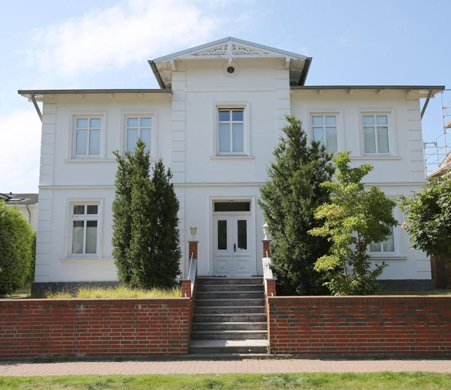 Strandnahe Fewo Mit 3 Schlafzimmern Und Balkon, Villa Vergissmeinnicht 02, Остзебад Бинц Экстерьер фото